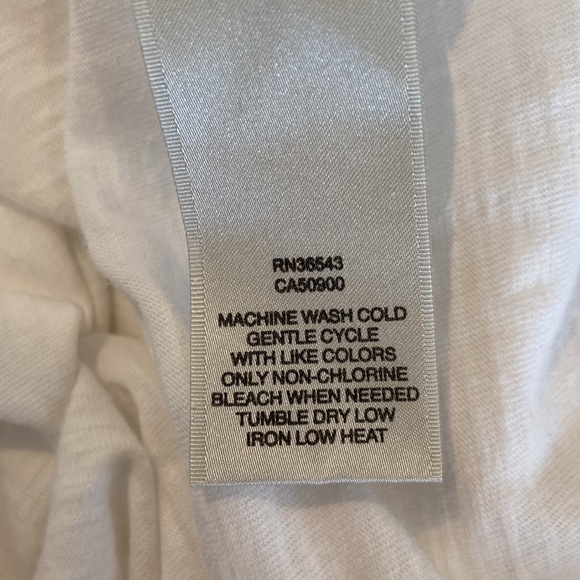 Classic White 3/4 Sleeve White Top - Picture 9 of 9